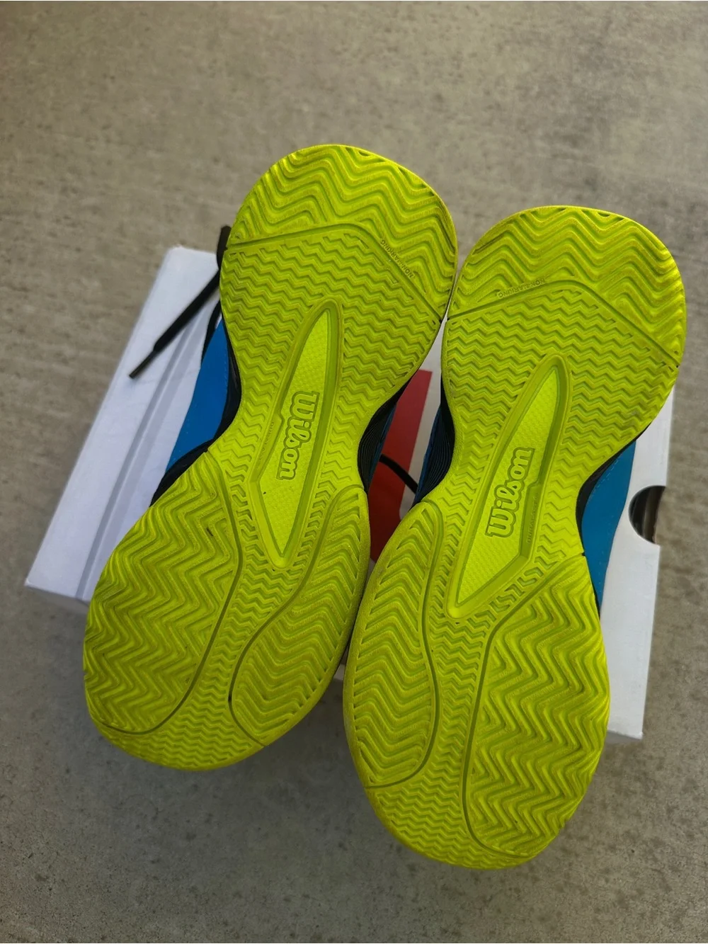 Wilson Stroke JR Tennis Shoes - Black & Blue size 5